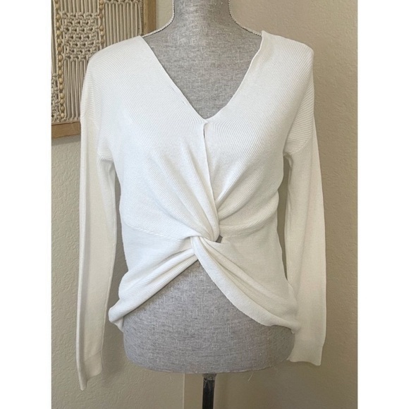 ISO- Splendid Wear it Two Ways Sweater - Picture 3 of 6